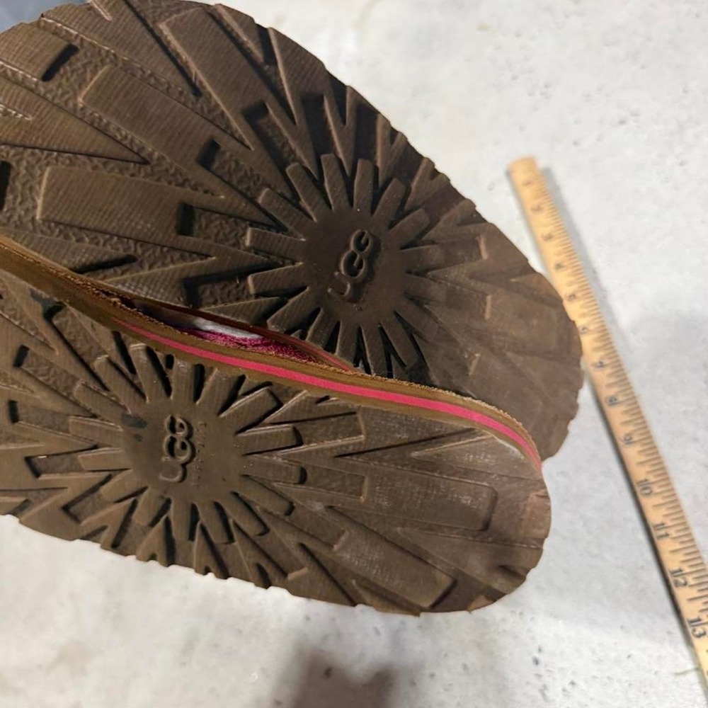 UGG Pink Shearling Sandals Women's Size 7 Estimated Suede Flip Flops - Picture 4 of 4